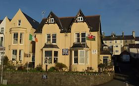 Menai Hotel